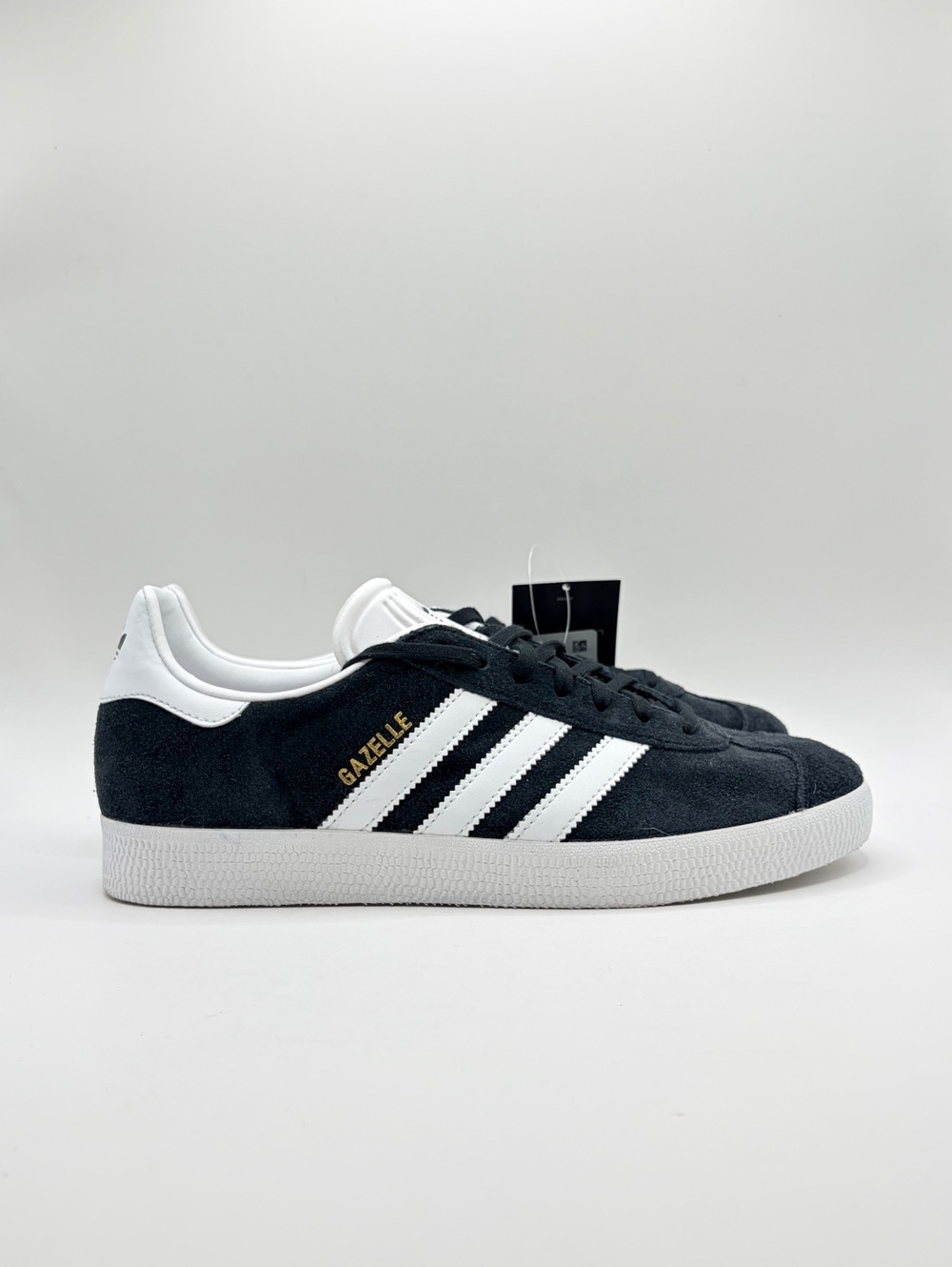 Adidas Gazelle sneakers in Core Black Size 8 Men / 9 Women New